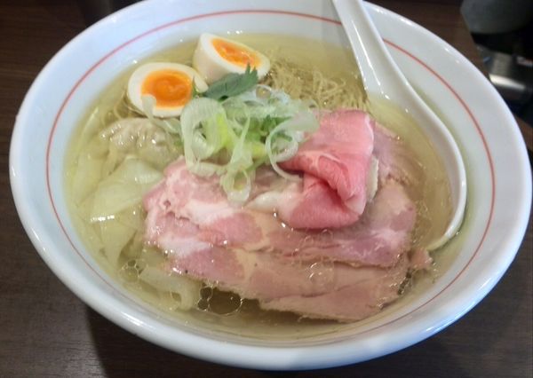 「特撰ラーメン白」@八咫烏の写真