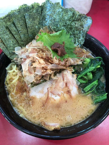 「和風ラーメン　840円　海苔増し90円」@杉田家 千葉祐光店の写真