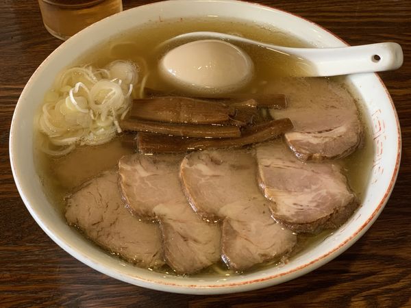 「中華そば＋焼豚」@中華そば さとう 大船店の写真