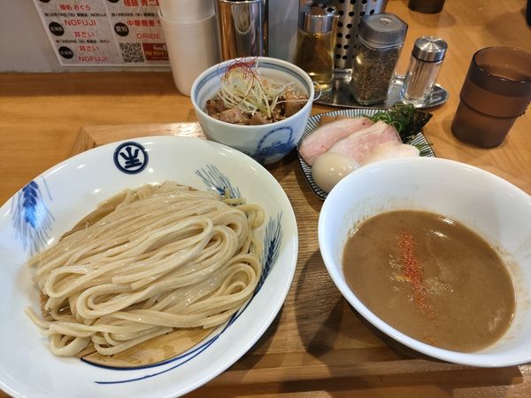 「特製濃厚つけそば&炙り肉飯」@中華蕎麦 生るの写真