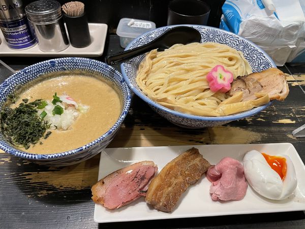 「【周年限定】金目鯛と鯛の弩濃厚渦塩つけ麺」@狼煙 〜NOROSHI〜の写真