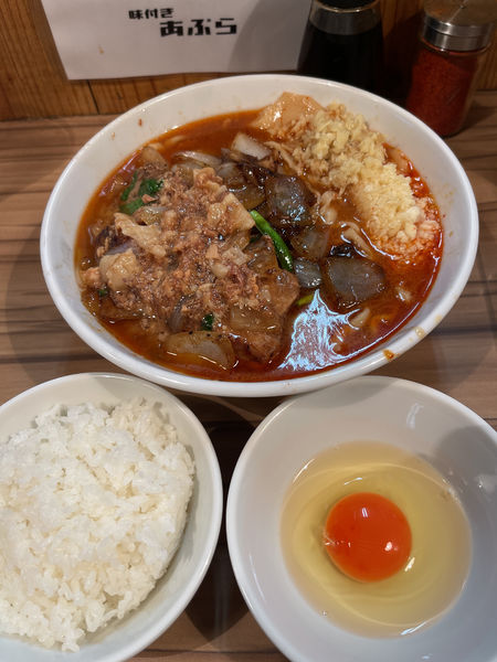 「ヒノスタ3辛＋小ライス＋こだわり卵」@ヒノブタスタミナ 南越谷店の写真