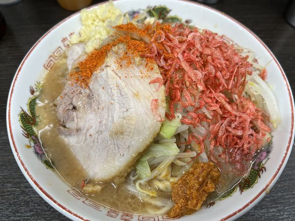 「小ラーメン 800円 トムヤンクン 100円 ニンニク」@ラーメン二郎 川越店の写真