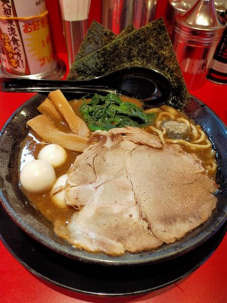 「(限定)極濃厚煮干し豚骨ラーメン　800円」@名和大和家の写真