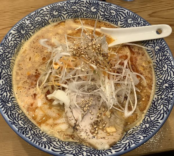 「ゴマの辛いそば」@中華そば 笑歩の写真