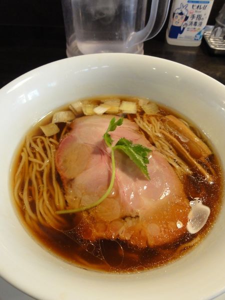 「地鶏丹波黒どり醤油らぁめん880円」@KaneKitchen Noodlesの写真