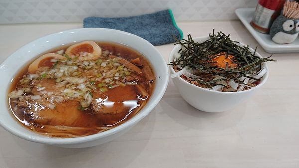 「特製中華そば 辛味ご飯」@中華そば ふくみみの写真