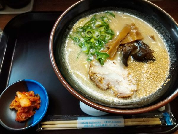 「長浜ラーメン750円+大盛50円」@ラーメン長浜華の写真