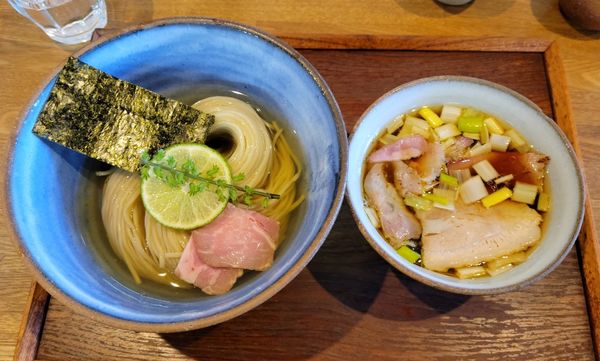 「昆布水つけ麺 醤油 大盛 1050円」@YOKOKURA STOREHOUSEの写真