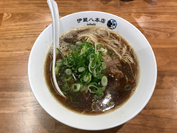 「伊蔵八の中華そば」@中華そば つけそば 伊蔵八 本店の写真