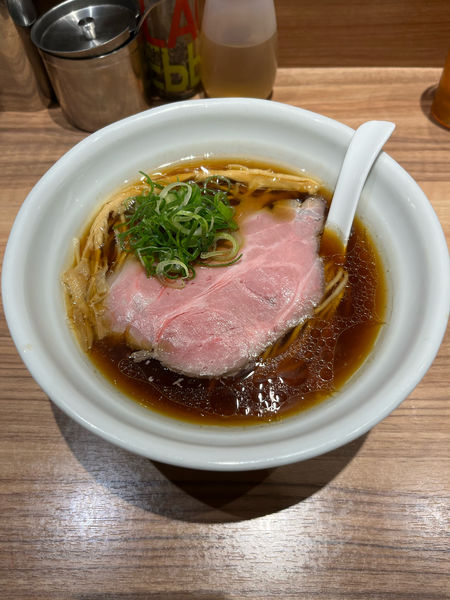 「醤油そば 700円」@鶏そば うえ原の写真