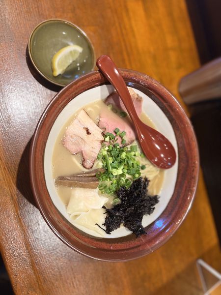 「限定1 海老雲呑入り濃厚豚魚塩ラーメン900円」@長男、ほそのたかしの写真