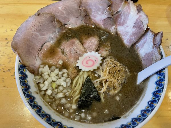 「チャーシュー濃厚煮干し中華そば」@らーめんセンター トミオの写真