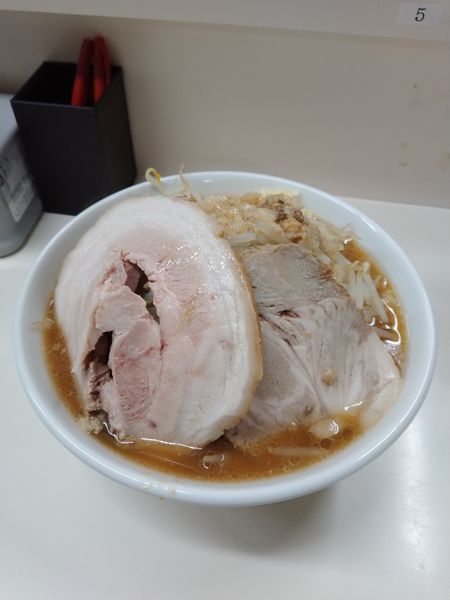 「豚ラーメン(300g) オーション麺」@麺屋 増豚の写真