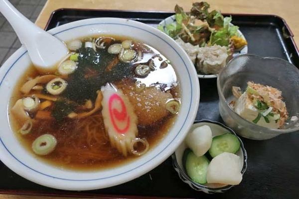 「ラーメン定食 850円」@らーめん亭 朝日山の写真