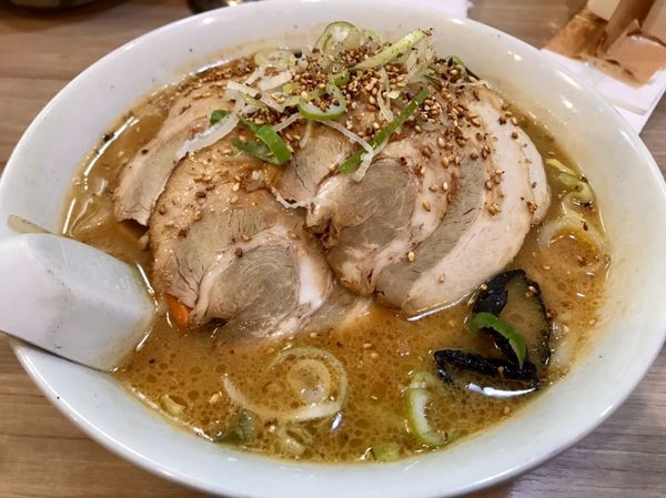 「野菜味噌チャーシュー900円」@天下一らーめんの写真