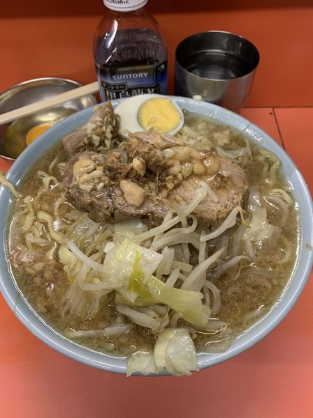 「ラーメン980円 生玉子100円」@ラーメン富士丸 神谷本店の写真