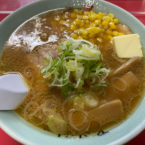 「醤油バター」@梅光軒 旭川本店の写真