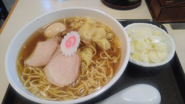 「ワンタンメン¥800+ネギ¥100+味玉¥100」@赤坂味一 亀戸店の写真