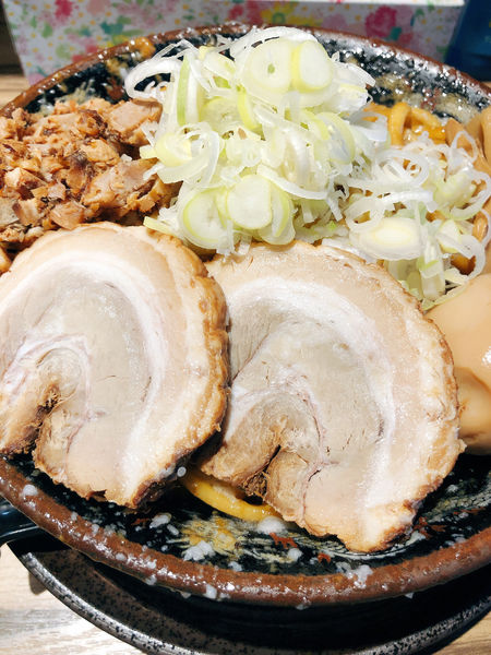 「爆盛油脂麺　400g」@らーめん 平太周 味庵 西大島店の写真