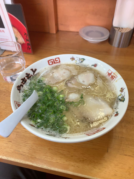 「ラーメンと焼きめし(ランチ)」@ラーメンやまもとの写真