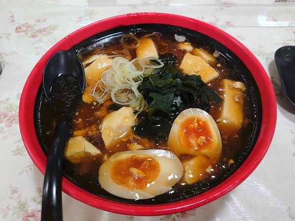 「トーフラーメン 煮たまご」@レストラン大手門の写真
