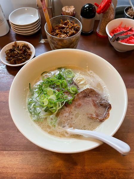 「博多豚骨らーめん」@幸心堂の写真