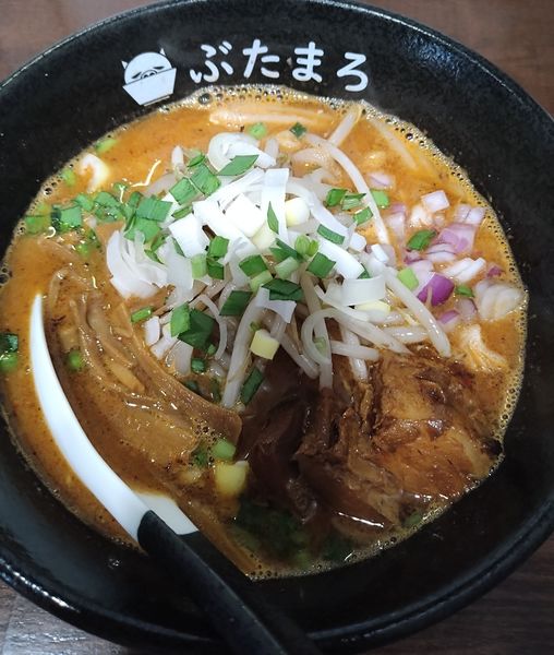 「辛味噌らーめん」@らーめんぶたまろの写真