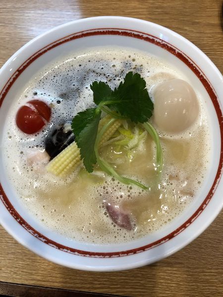 「特製鶏白湯ラーメンマー油　880円」@ラーメン親希の写真