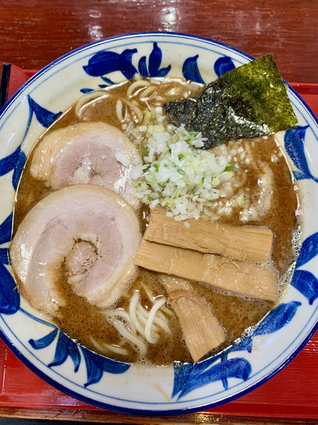 「魚介豚骨」@らーめん麦わらの写真