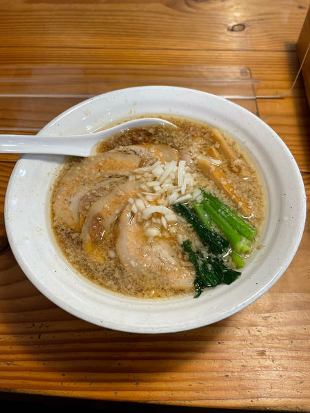 「背脂煮干し醤油チャーシュー」@自家製多加水極太麺 ISAMIの写真