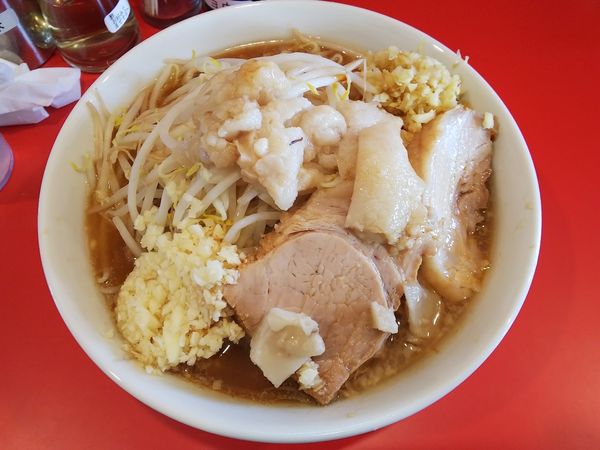 「小ラーメン豚2枚入　ニンニクショウガアブラ　840円」@ラーメン千乃介の写真