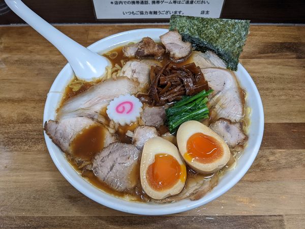 「しょうゆチャーシューメン大盛1350円＋味玉100円」@オランダ軒の写真