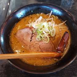 せんじん味噌らーめん