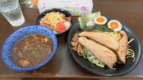 「ネギつけそば（小） 850円+賄いチャーシュー丼 280円」@麺屋こうきの写真