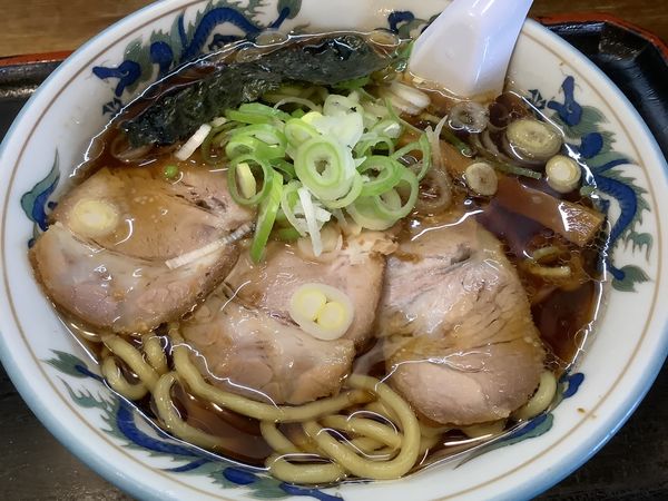 「手打ちラーメン　730円」@豚平 本店の写真