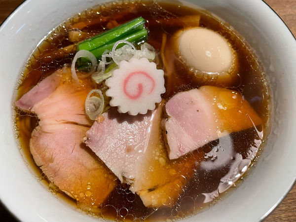 「醤油味玉(1,050円)」@らぁめん鴇の写真