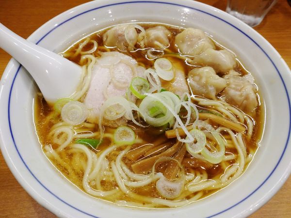 「ワンタンメン（1,000円）」@共楽の写真