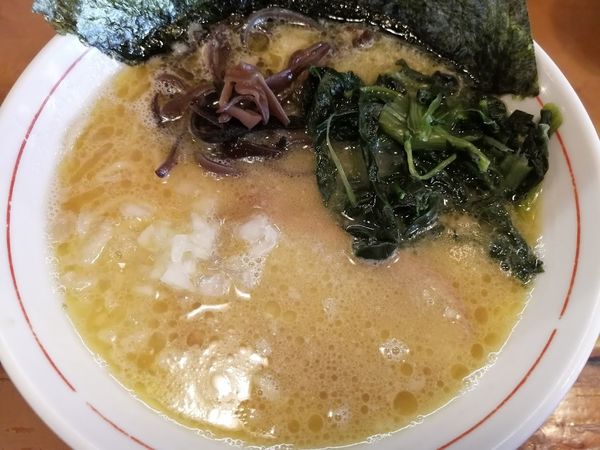 「豚骨醤油ラーメン(500)」@横浜家 岡野町店の写真