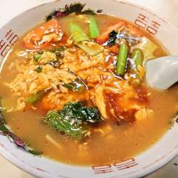 「トマトたまごラーメン」（720円）