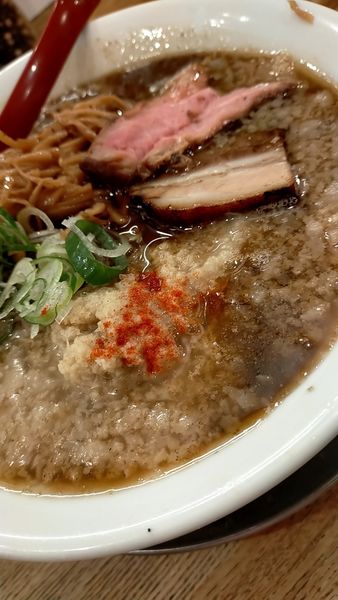 「生姜背脂らーめん　秋冬限定。」@麺や 七彩 八丁堀店の写真