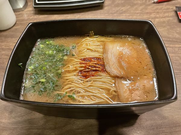 「釜だれとんこつらーめん」@一蘭 天神西通り店の写真