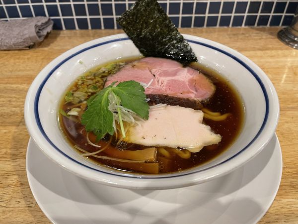 「ラーメン（醤油）」@手打式超多加水麺 ののくらの写真
