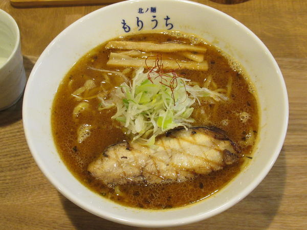 「札幌スパイシーラーメン さらうま（890円）」@北ノ麺 もりうちの写真