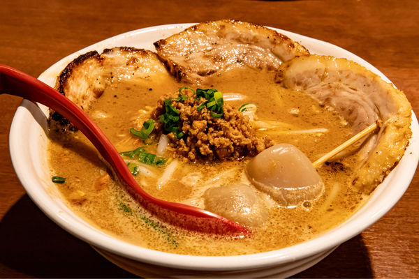 「山形味噌 炙りチャーシュー麺」@麺場 田所商店 木更津店の写真