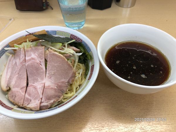 「ネギチャーシューつけ麺　太麺」@煮干鰮らーめん 圓の写真