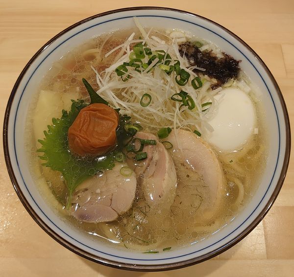 「梅鶏塩ら～麺+味玉(1200円)」@横濱塩ら〜麺 本丸亭 川越店の写真