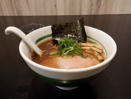 「らーめん正油」@仲吉荘の写真