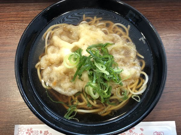 「天ぷらえきそば　¥３９０」@えきそば 姫路駅店の写真