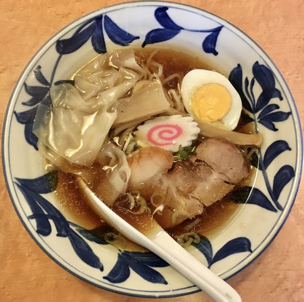 「ワンタン麺」@中華倉一廊の写真